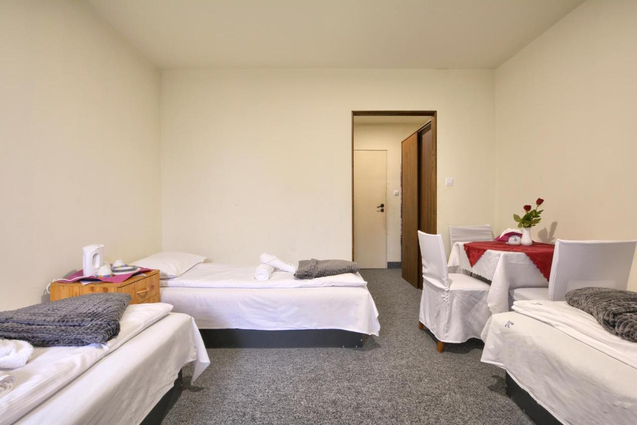 Zielony Las Hotel Radkow Eksteriør billede